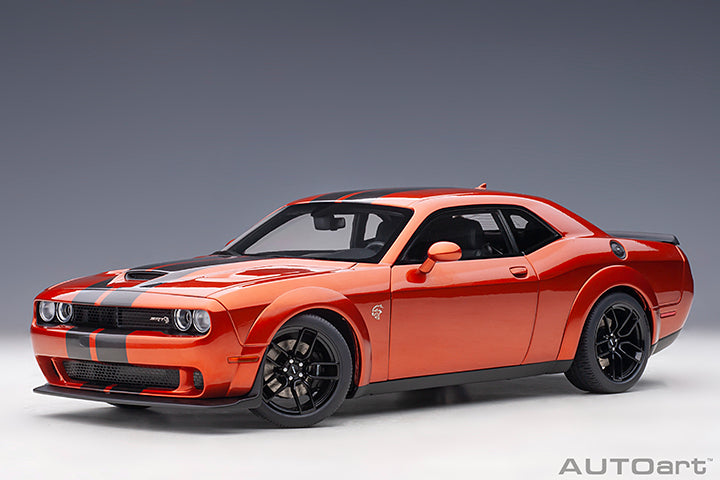Dodge Challenger SRT Hellcat Widebody 2018 1:18 AutoArt Licensed Diecast Car Model