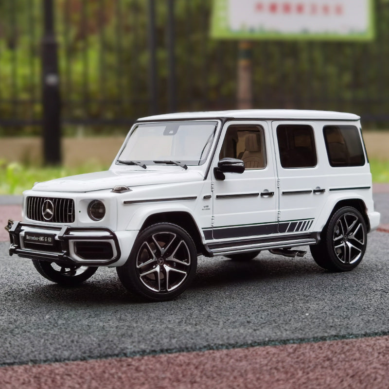 Mercedes G63 AMG 2019 1:18 Almost Real Licensed Diecast Car Model