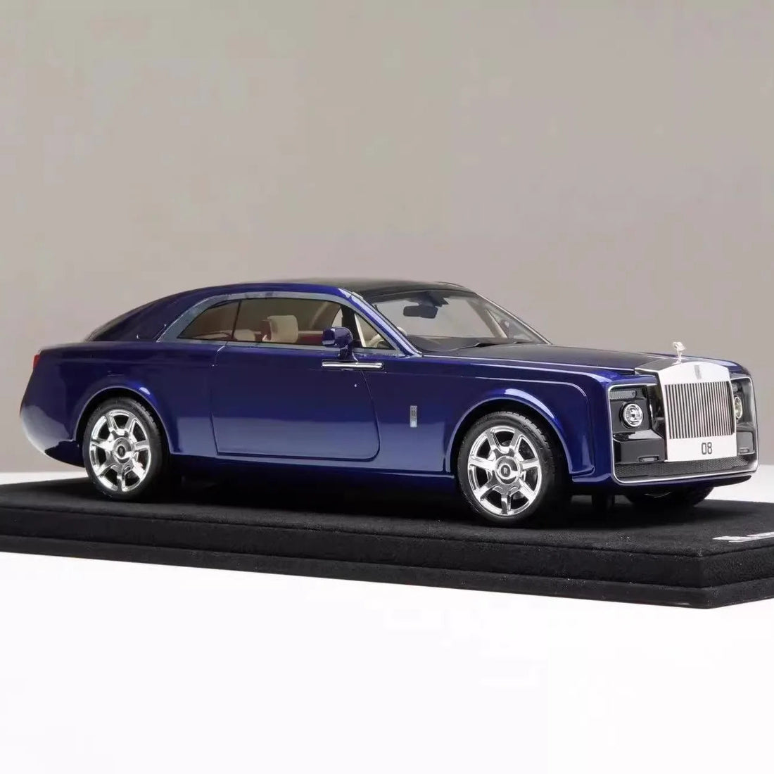 Rolls Royce Sweptil 1:18 IVY Tailor Licensed Diecast Car Model