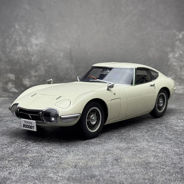 1967 Toyota 2000GT 1:18 AutoArt Licensed Diecast Car Model
