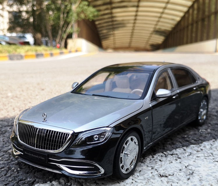 Mercedes Maybach S650 1:18 Almost Real Licensed Diecast Car Model