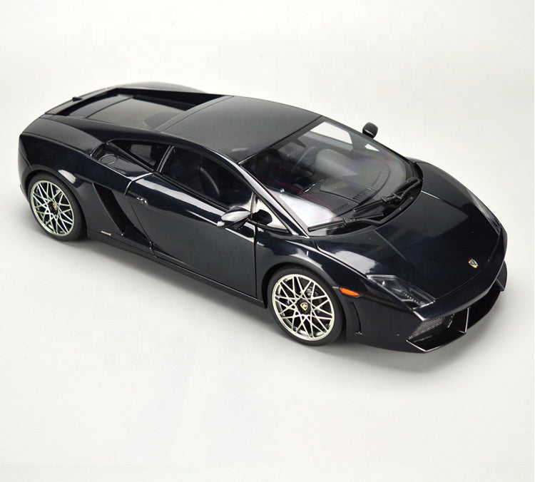 Lamborghini LP560-4 1:18 AutoArt Licensed Diecast Car Model